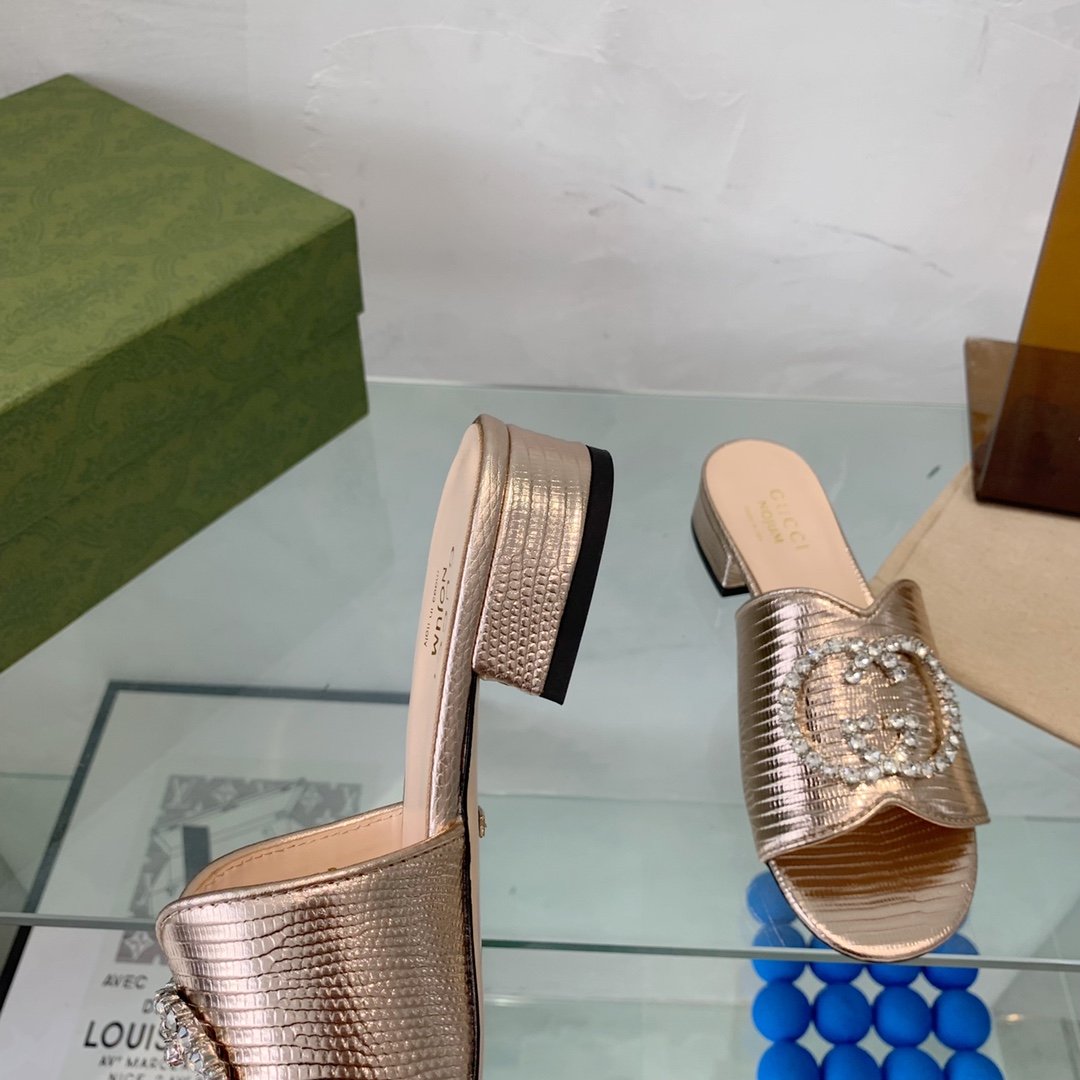 Gucci Women’s Nojum Sandal Gold For Women GG