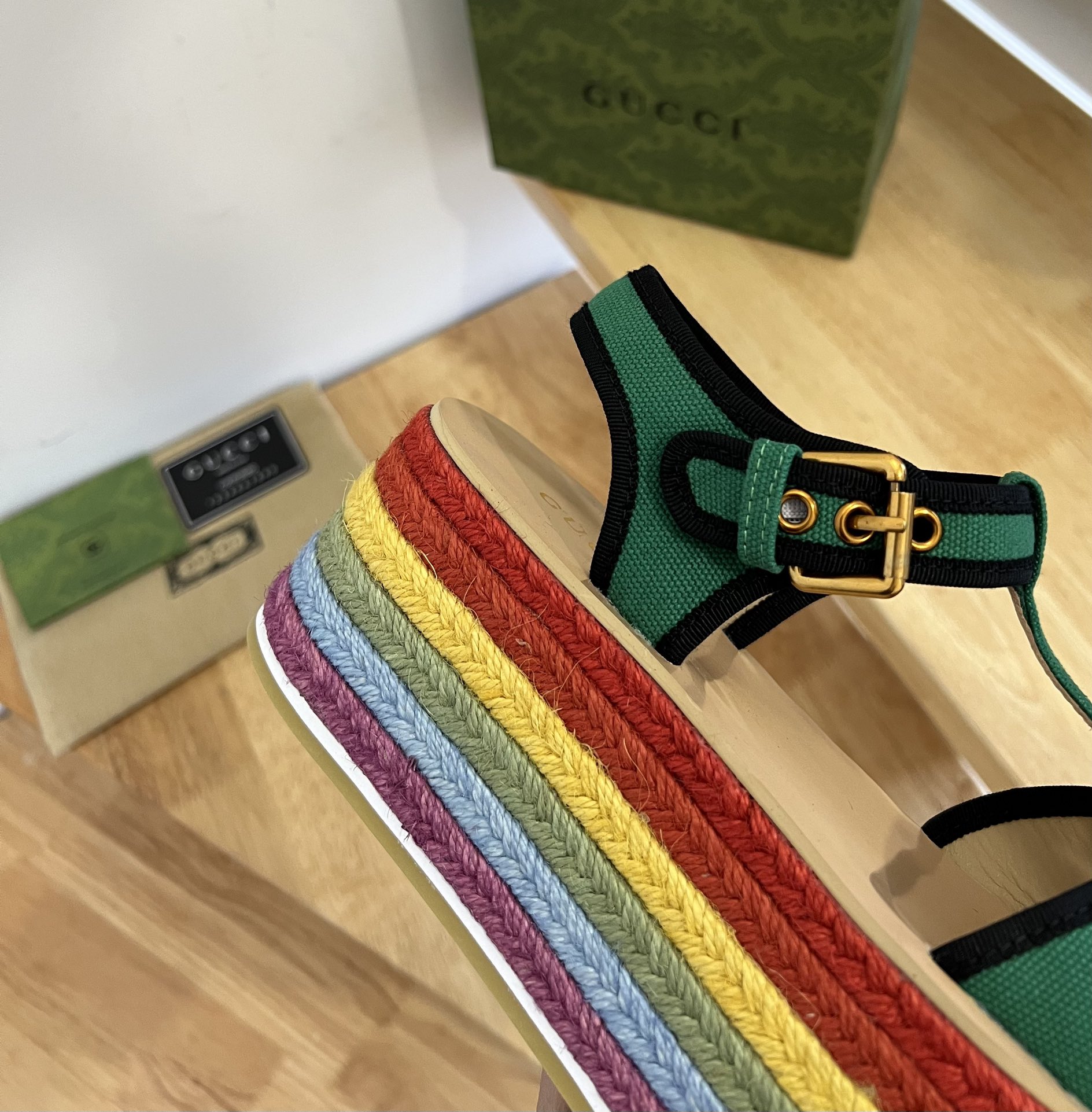 Gucci Women’s Platform Sandal Green For Women GG