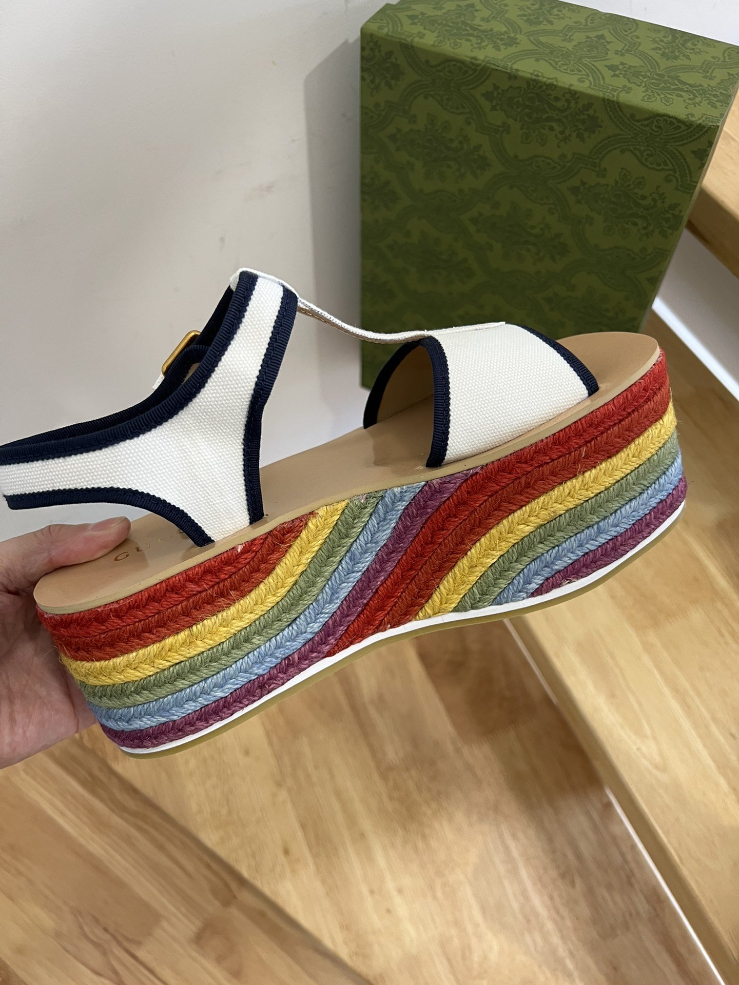 Gucci Women’s Platform Sandal White For Women GG