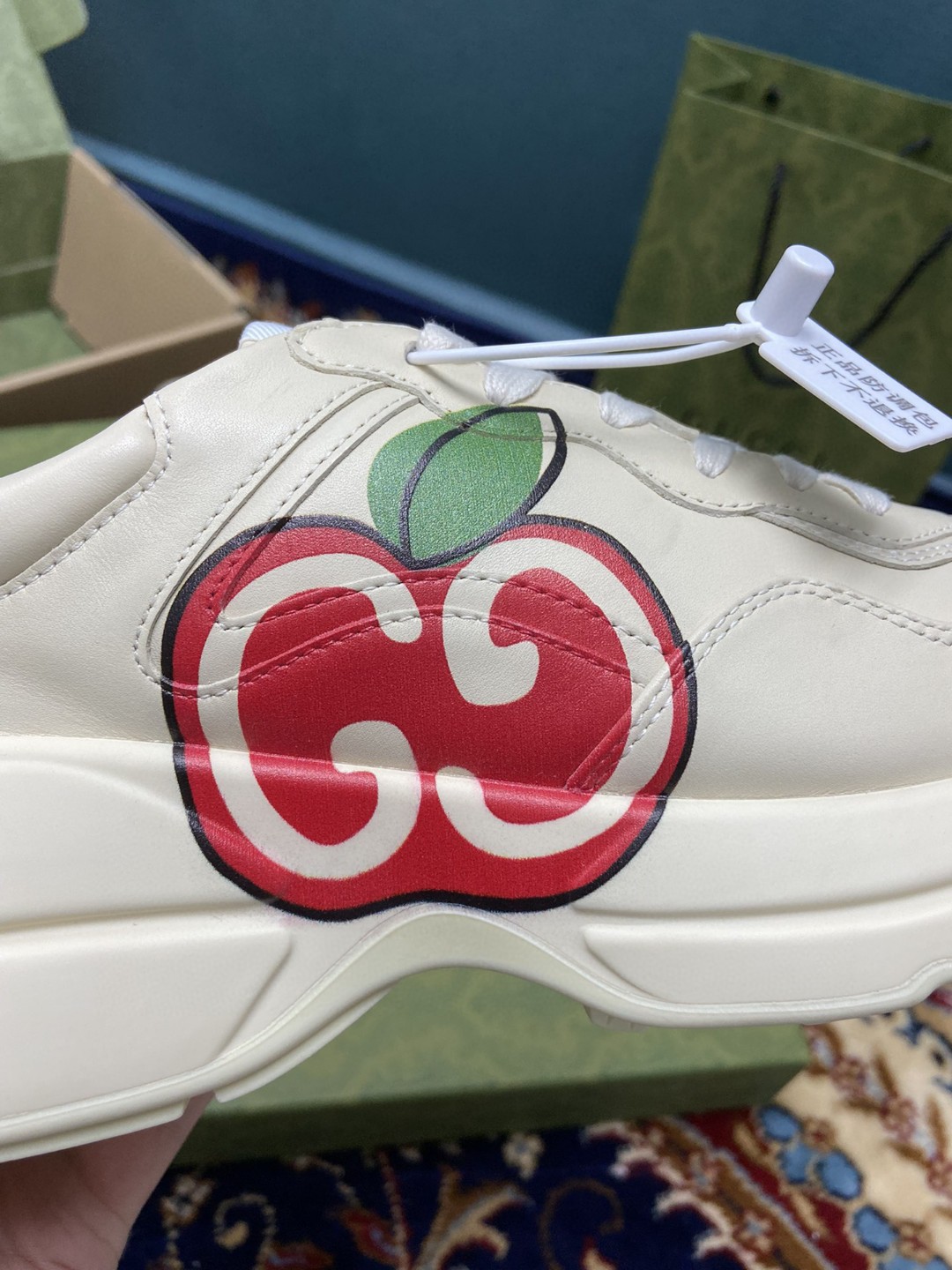 Gucci Women’s Rhyton Sneaker With GG Apple White Ivory For Women 609343 DRW00 9522