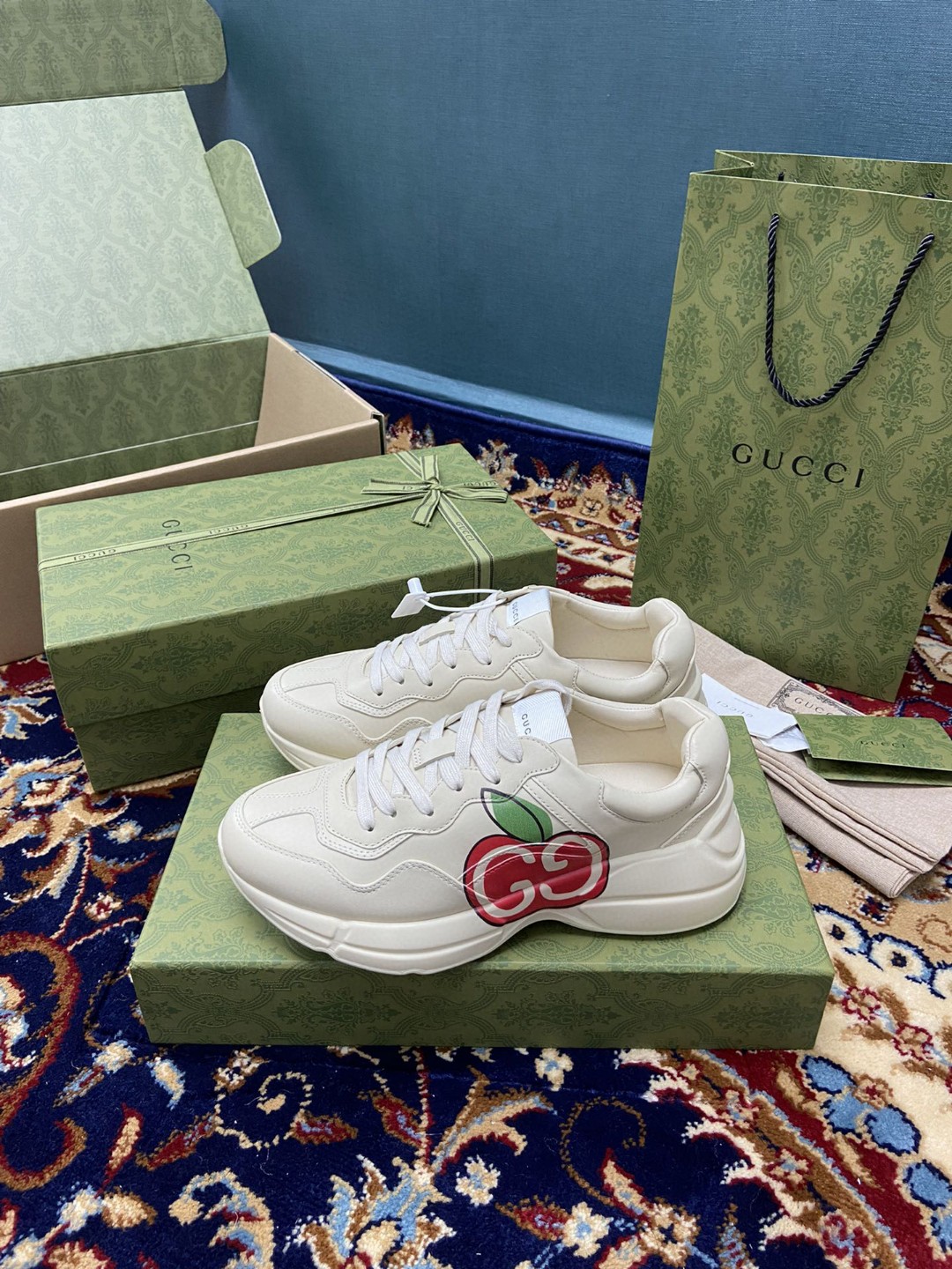 Gucci Women’s Rhyton Sneaker With GG Apple White Ivory For Women 609343 DRW00 9522