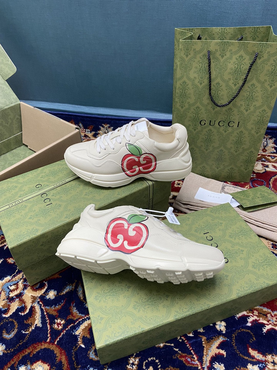 Gucci Women’s Rhyton Sneaker With GG Apple White Ivory For Women 609343 DRW00 9522
