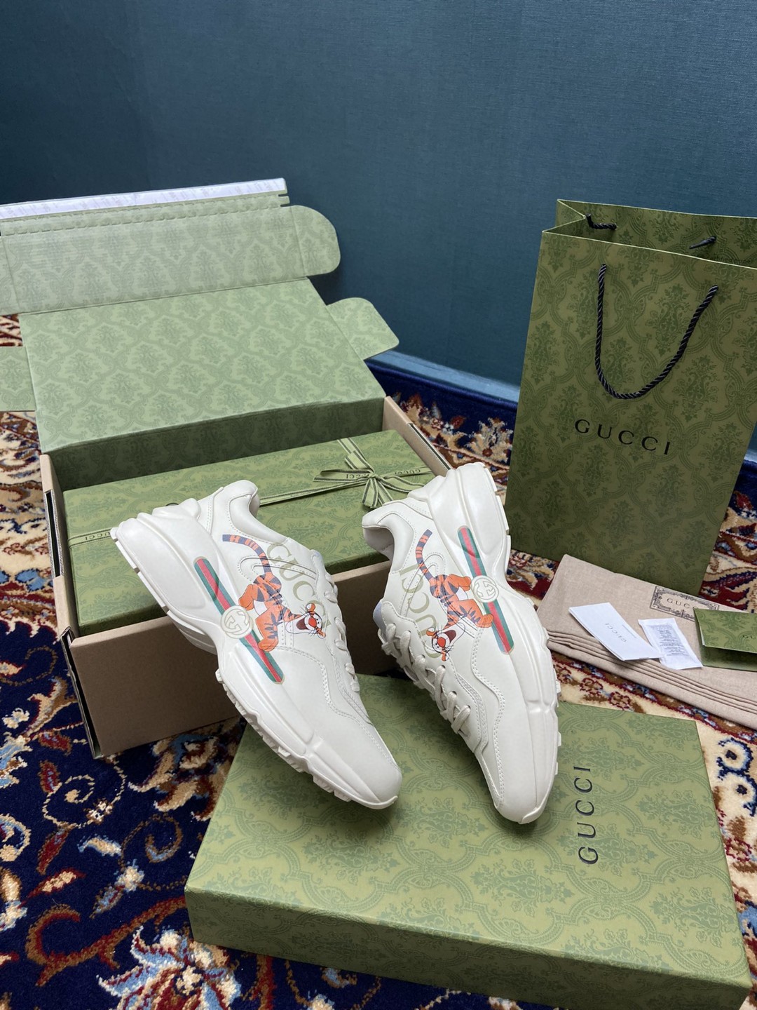 Gucci Women’s Rhyton Sneakers With Gucci Tiger White Ivory For Women 524990