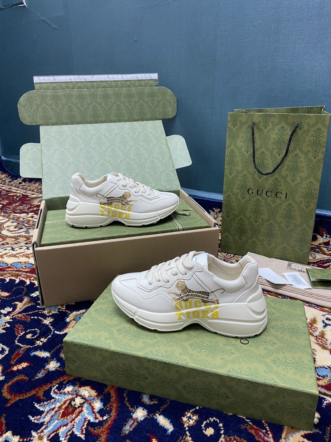 Gucci Women’s Rhyton Sneakers With Gucci Tiger White Ivory For Women 687611 DRW00 9522