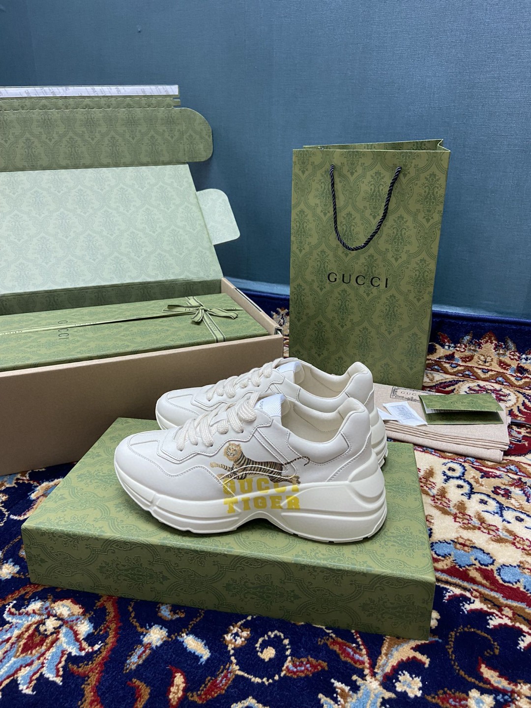 Gucci Women’s Rhyton Sneakers With Gucci Tiger White Ivory For Women 687611 DRW00 9522