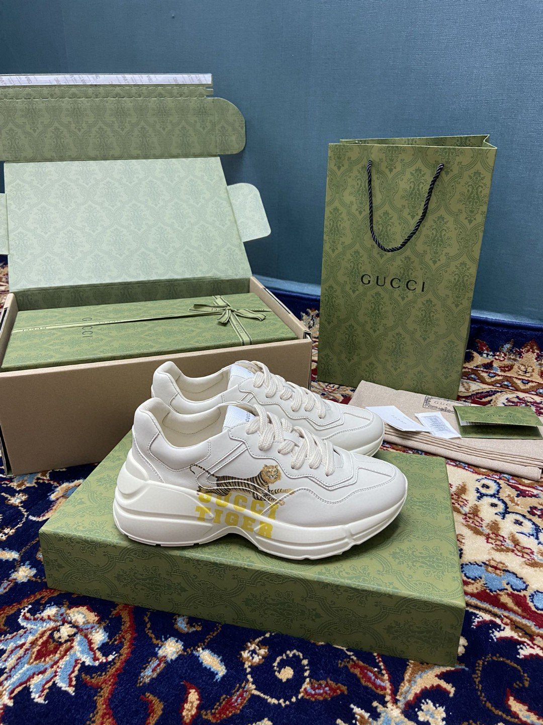 Gucci Women’s Rhyton Sneakers With Gucci Tiger White Ivory For Women 687611 DRW00 9522