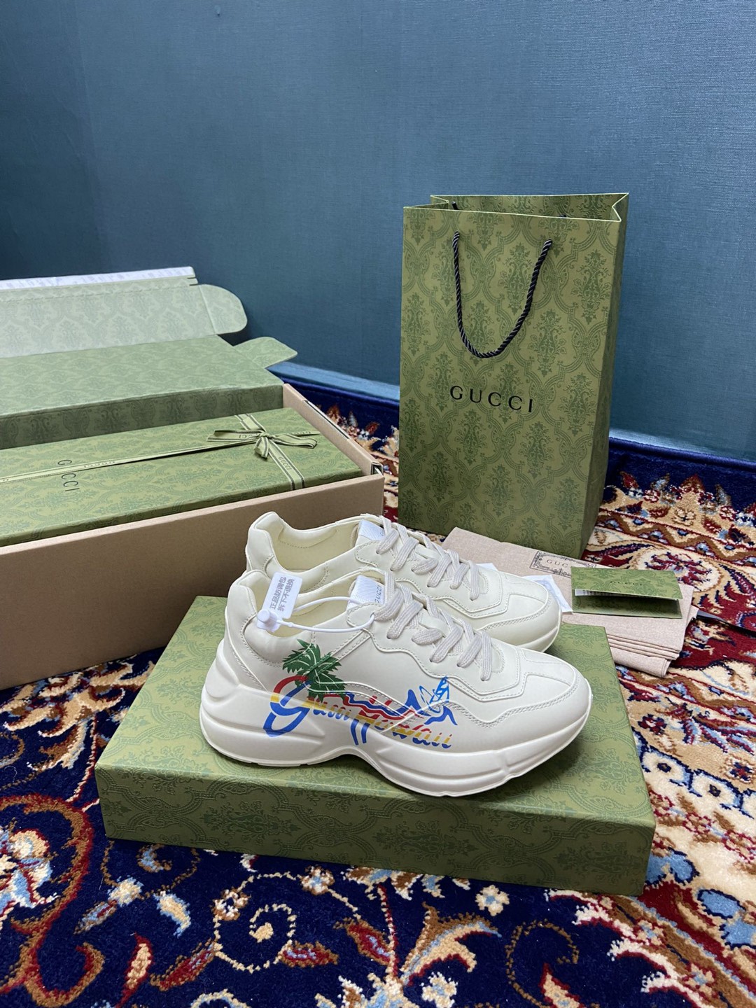 Gucci Women’s Rhyton Sneakers With Lighton Hawaii White Ivory For Women 552851 DRW00 1000