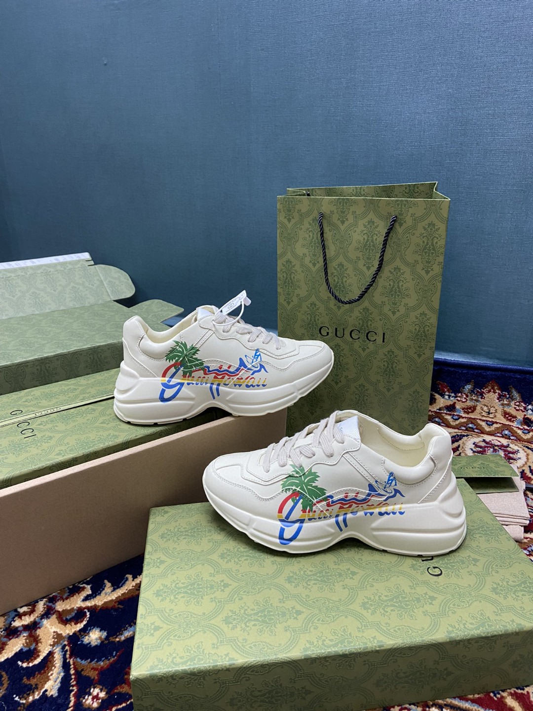 Gucci Women’s Rhyton Sneakers With Lighton Hawaii White Ivory For Women 552851 DRW00 1000