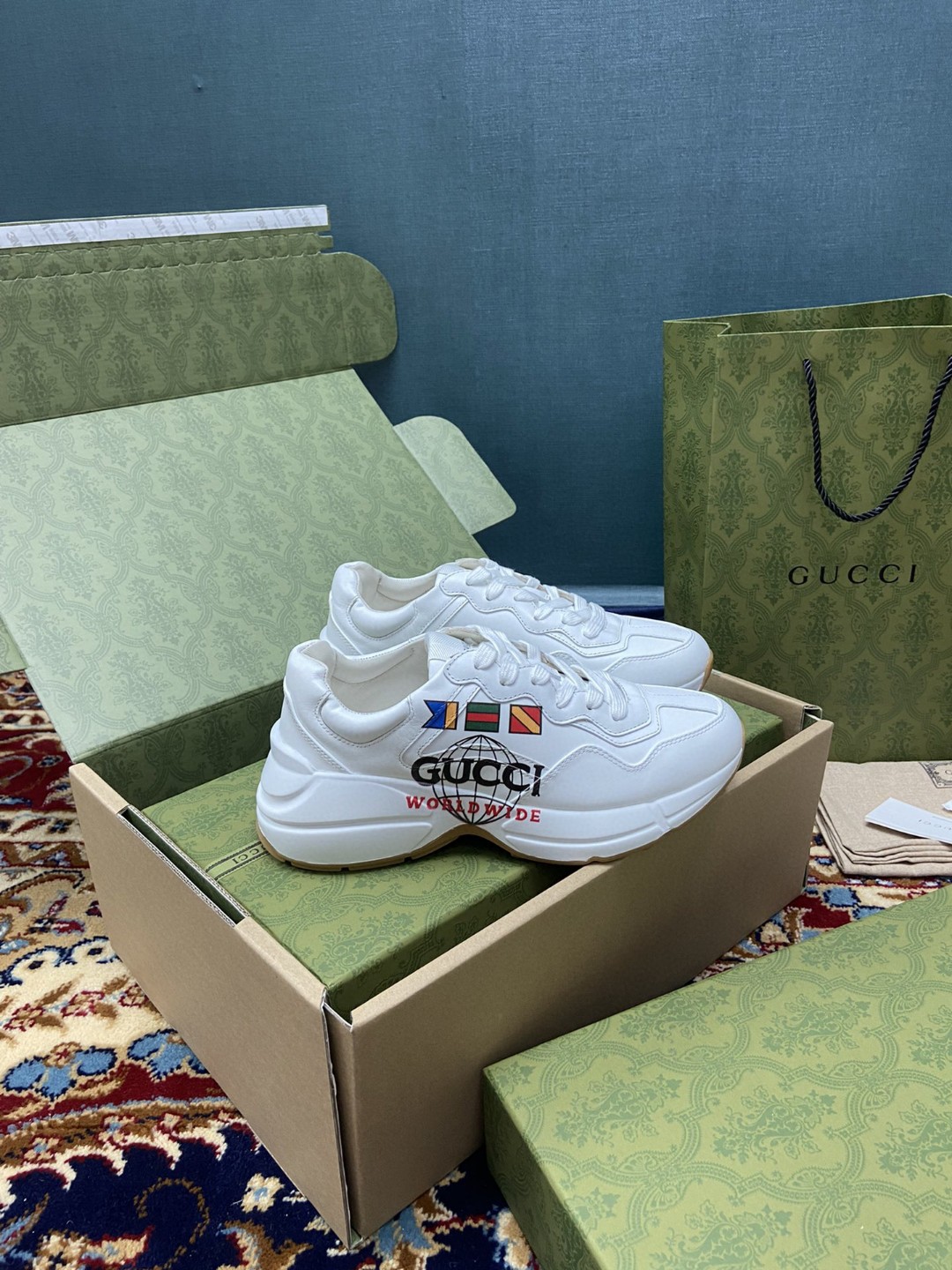 Gucci Women’s Rhyton Sneakers With Worldwide White Ivory For Women 599146 DRW00 9014