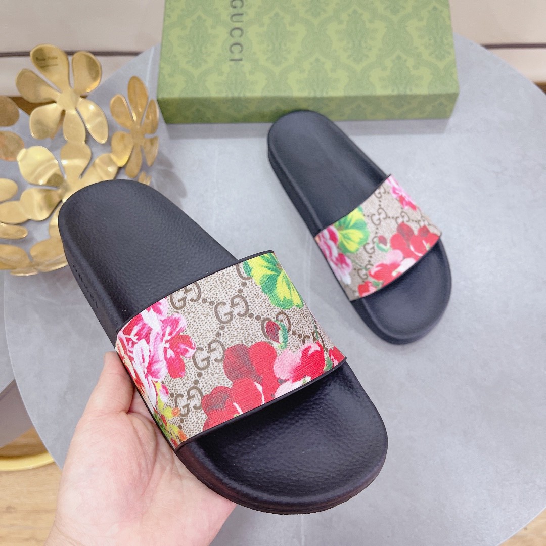 Gucci Women’s Slides Bloom Print Red For Women 408508 G2200 8919