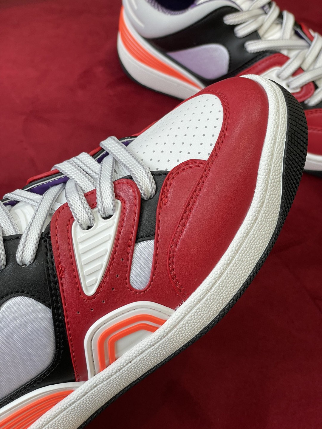 Gucci Women’s Sneaker Gucci Basket Donna Multicolor Demetra For Women 697882 2SH90 6662