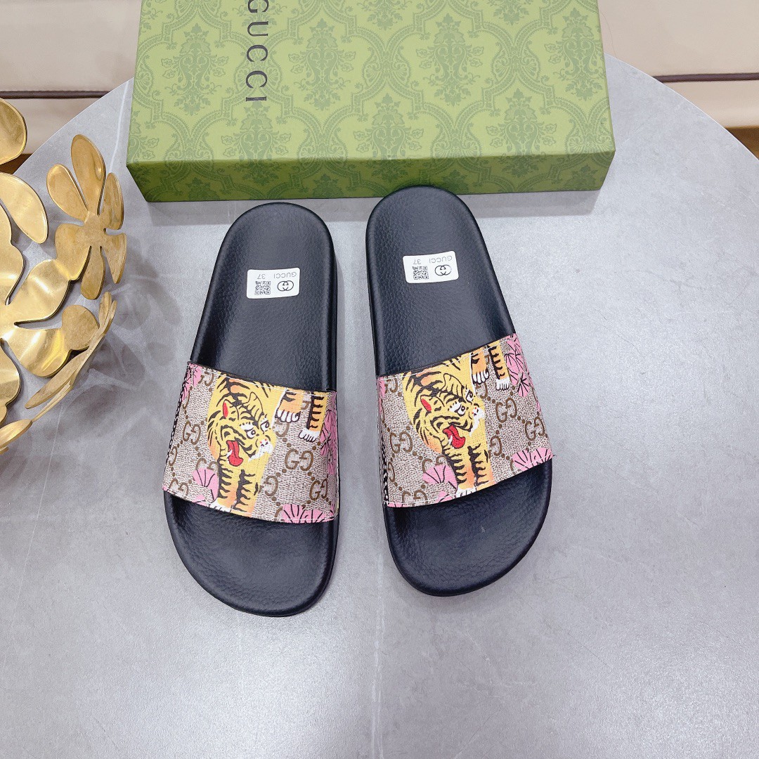 Gucci Women’s Tiger Print Slide Sandal Multicolor For Women 408508