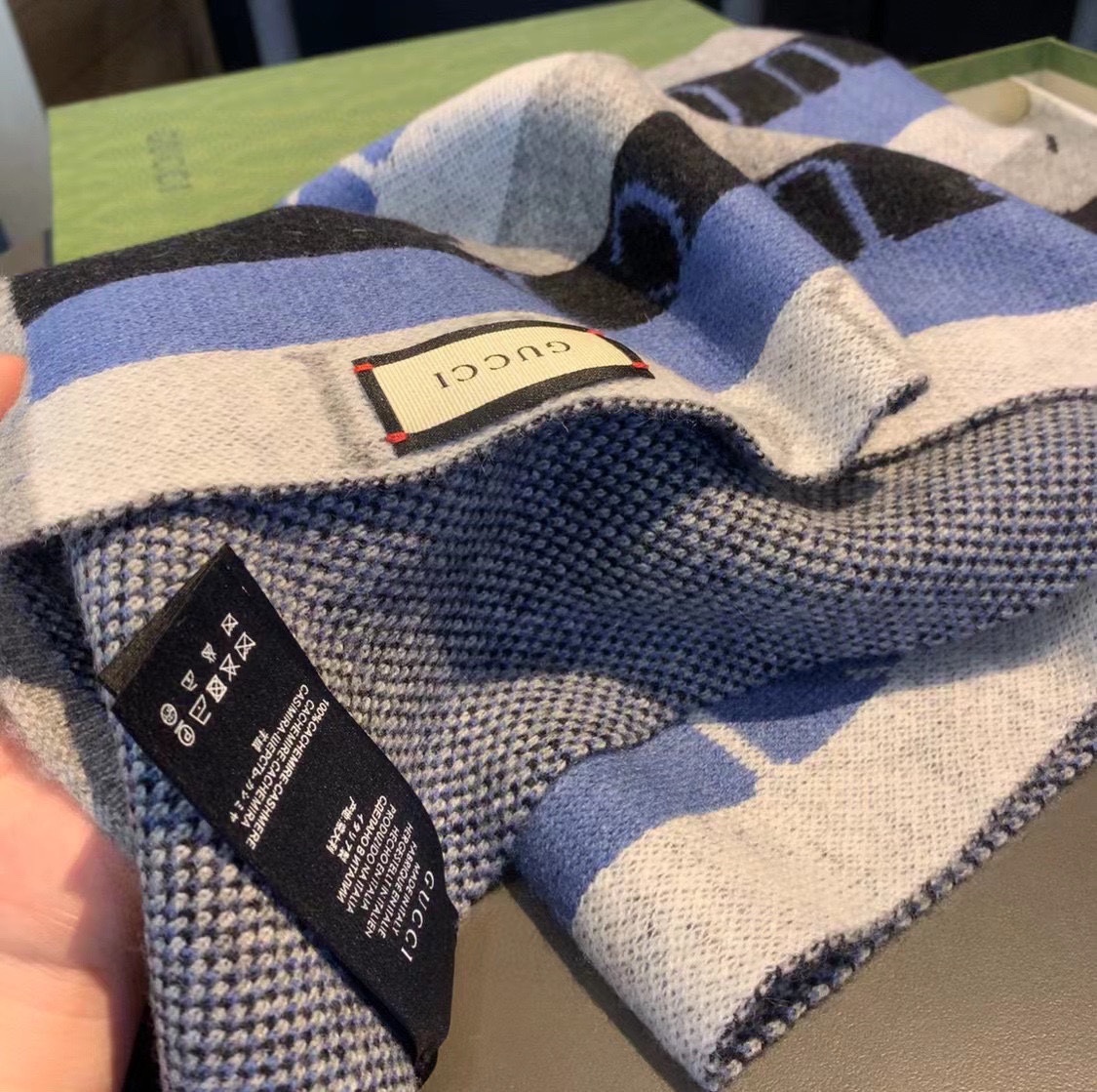 Gucci Wool Multicolor Line in Grey and Blue Scarf 150cm/71in