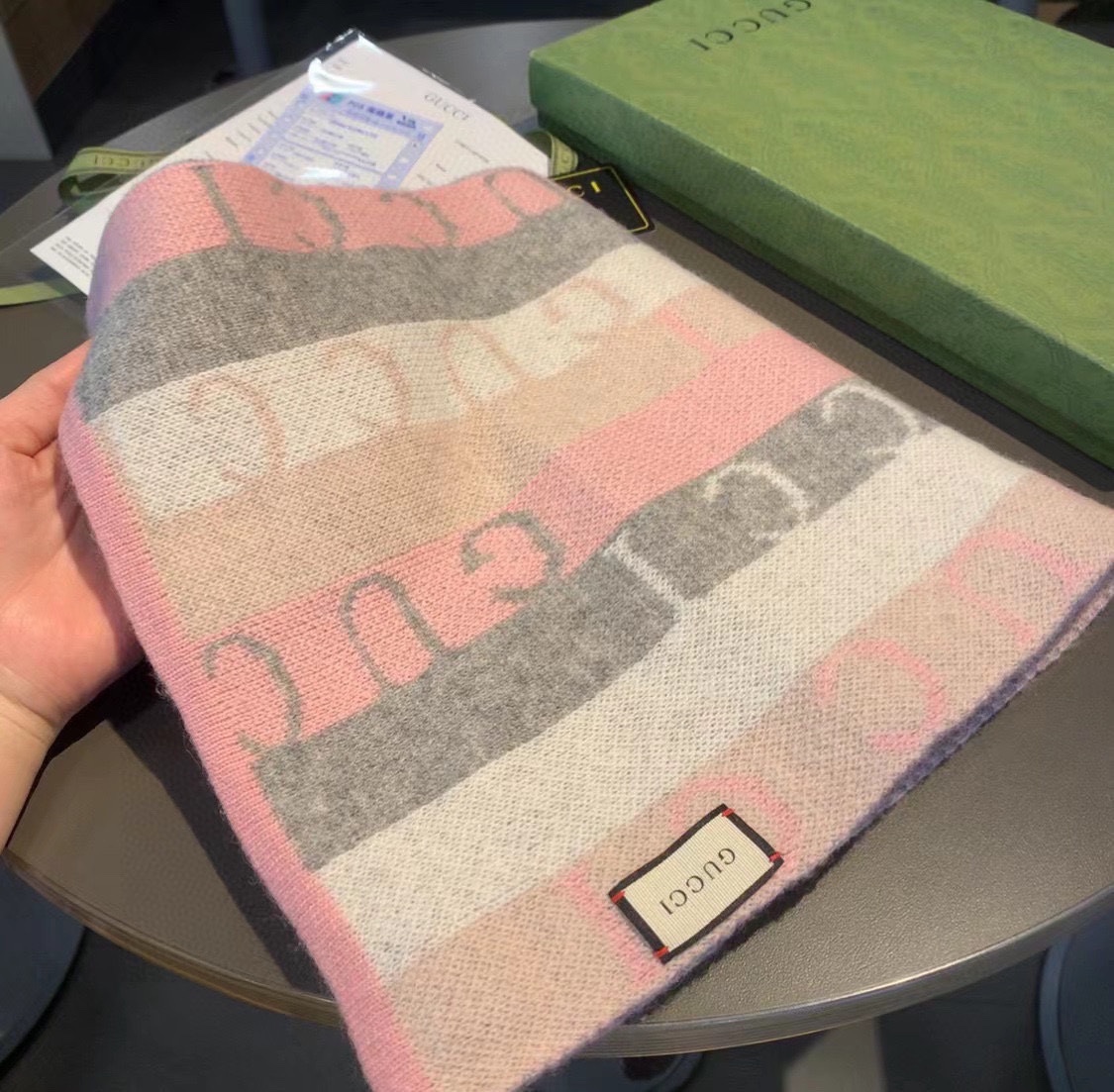 Gucci Wool Multicolor Line in Grey and Pink Scarf 150cm/71in