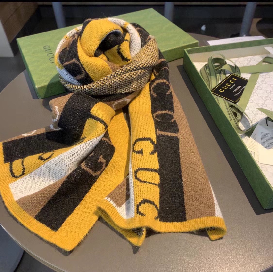 Gucci Wool Multicolor Line in Grey and Yellow Scarf 150cm/71in