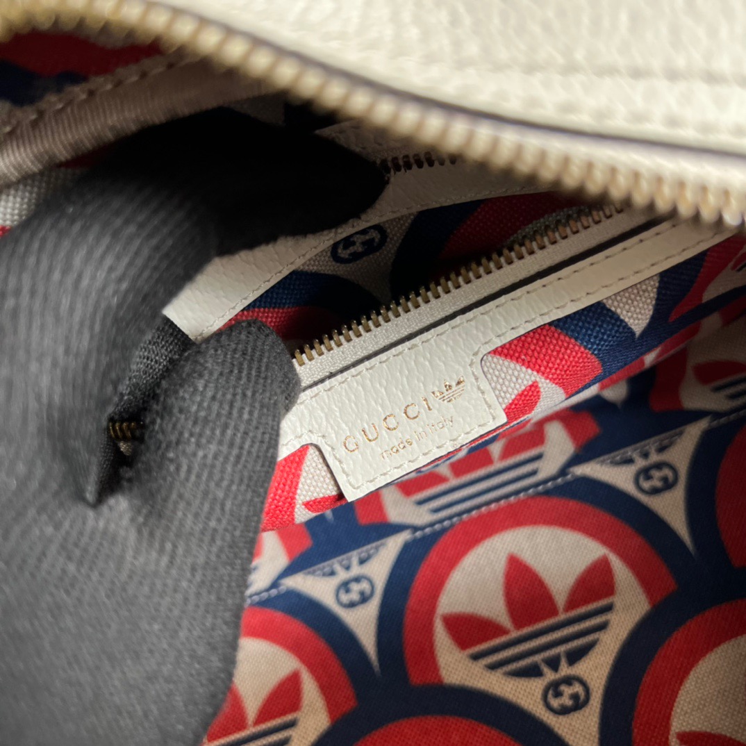 Gucci x Adidas Mini Duffle Bag White For Women, Women’s Bags 12.4in/32cm GG 702397ZCT 8727