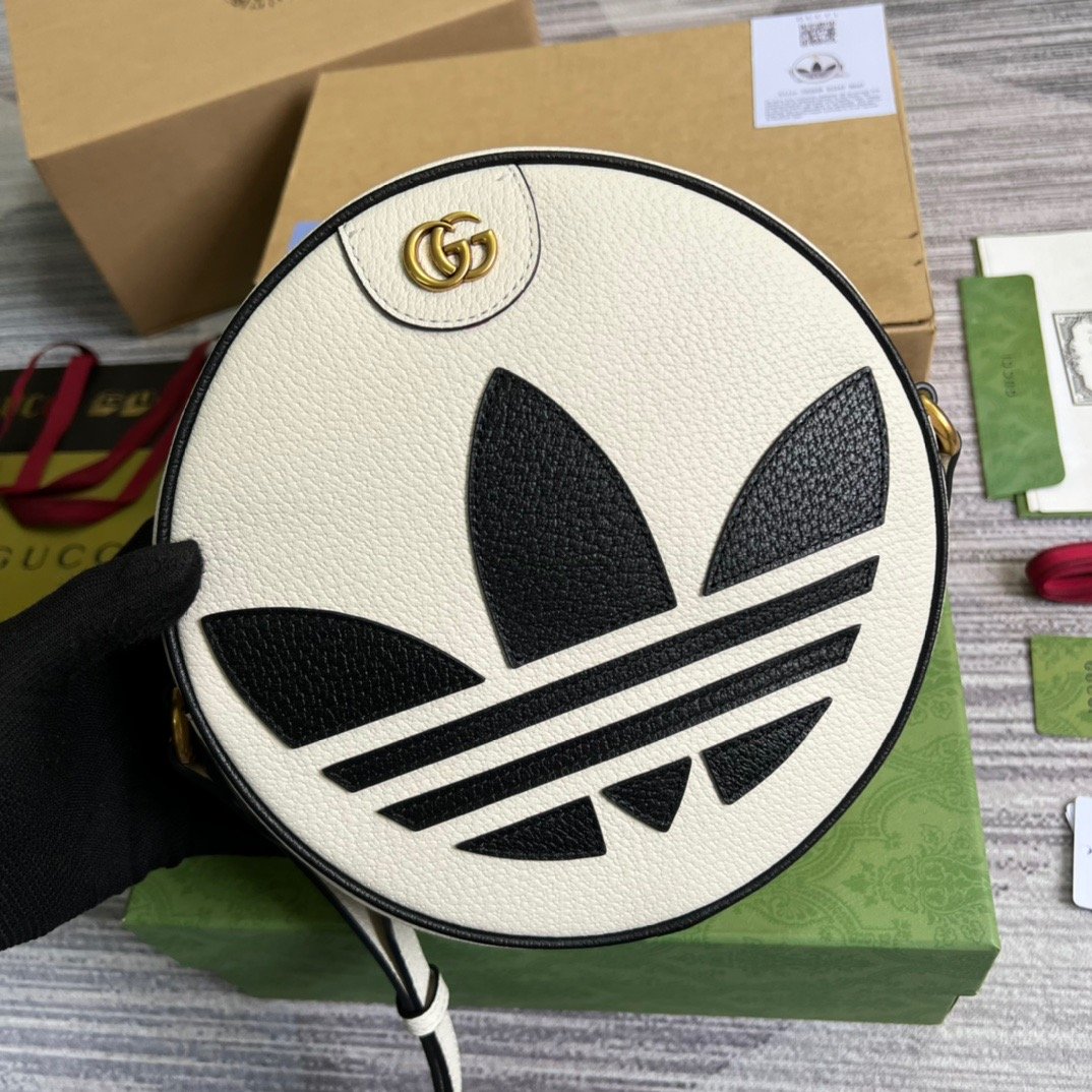 Gucci x Adidas Ophidia Shoulder Bag White For Women, Women’s Bags 8.6in/22cm GG 702626 DJ24T 8847