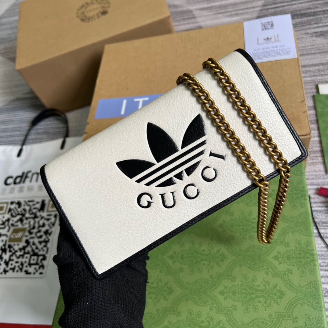 Gucci x Adidas Wallet With Chain White For Women, Women’s Bags 7.5in/19cm GG 621892 UZ3BG 8847