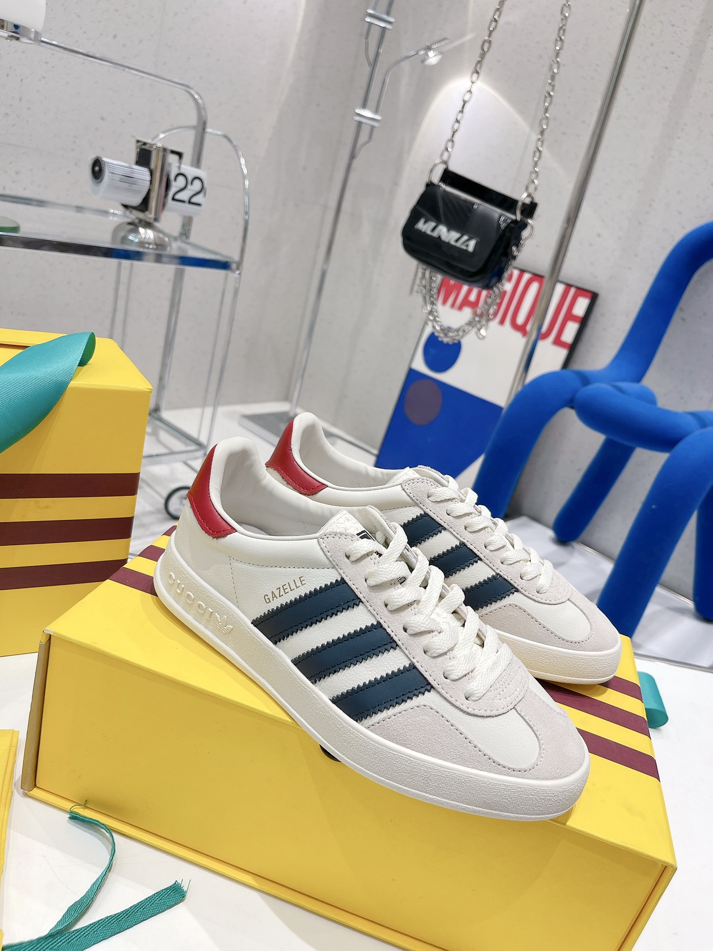 Gucci x Adidas women’s Gazelle Sneaker White For Women GG 707861 UTT10 9060