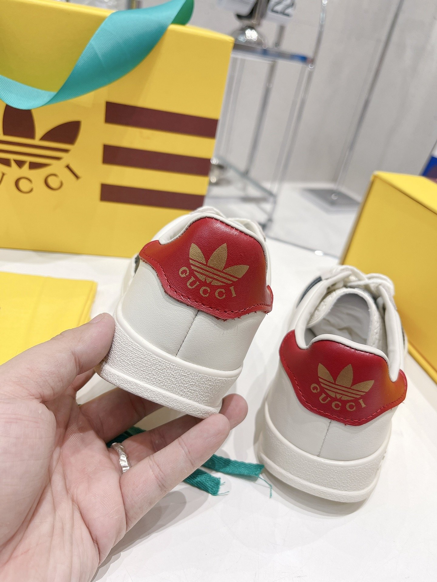 Gucci x Adidas women’s Gazelle Sneaker White For Women GG 707861 UTT10 9060