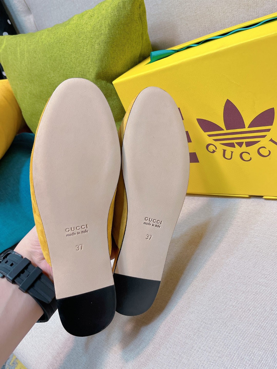 Gucci x Adidas Women’s GG Trefoil Slipper Yellow For Women GG 702211 DE8X0 7660