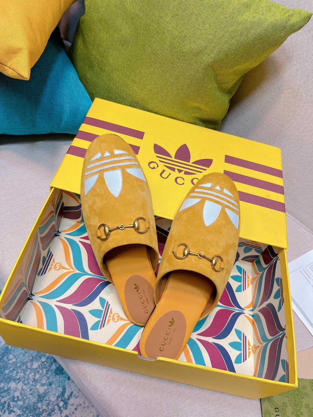 Gucci x Adidas Women’s GG Trefoil Slipper Yellow For Women GG 702211 DE8X0 7660