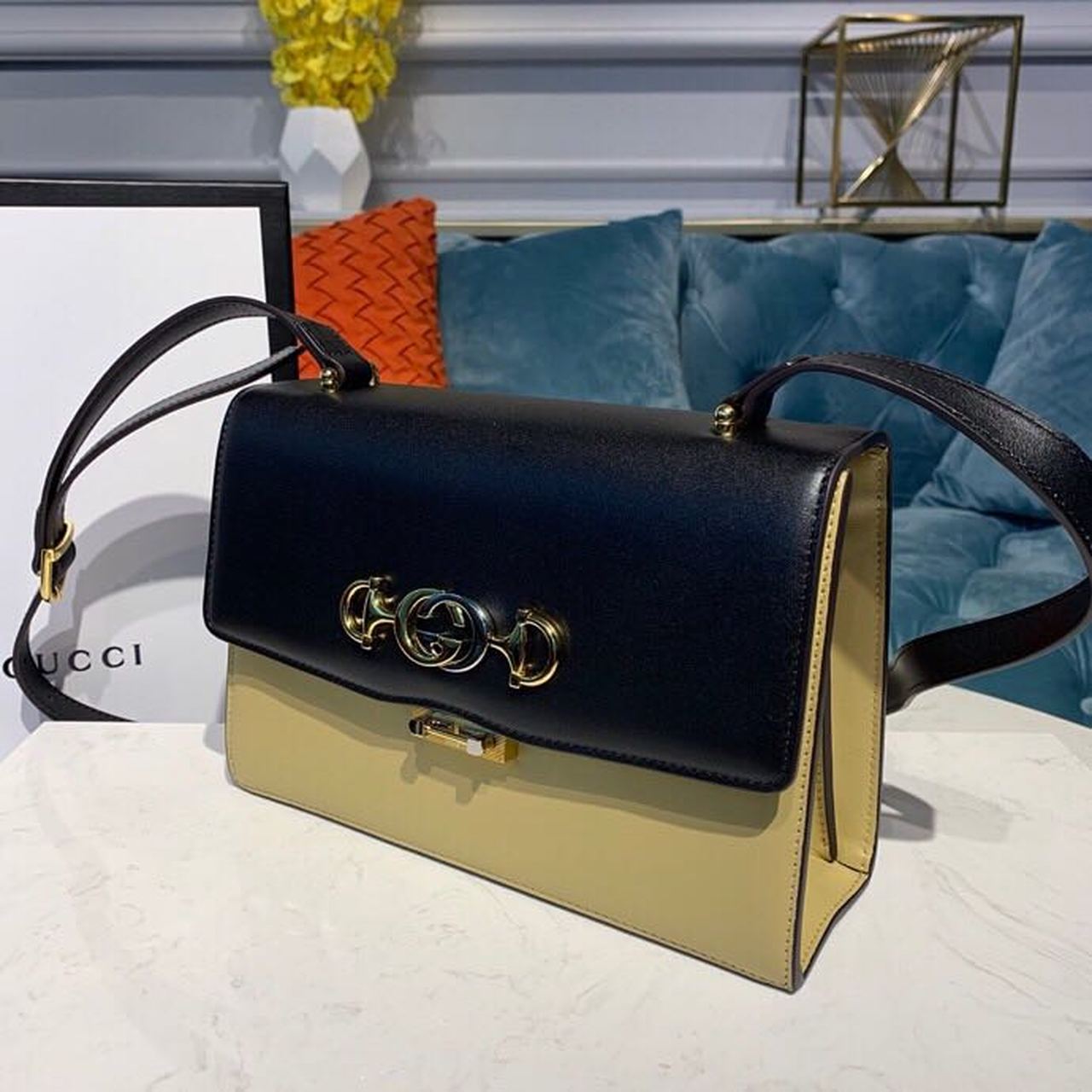 Gucci Zumi Grained Small Shoulder Bag Black And Beige Smooth For Women 9in/24cm GG 576388