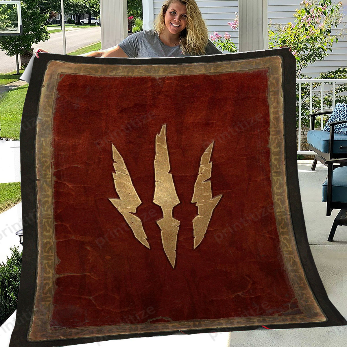 Gwent Claws Fleece Blanket