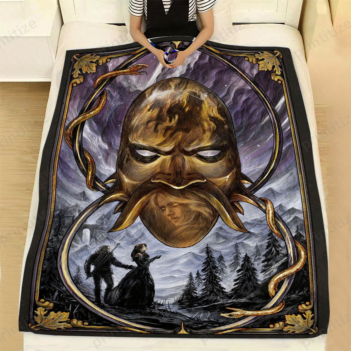 Gwent Uroboros Fleece Blanket