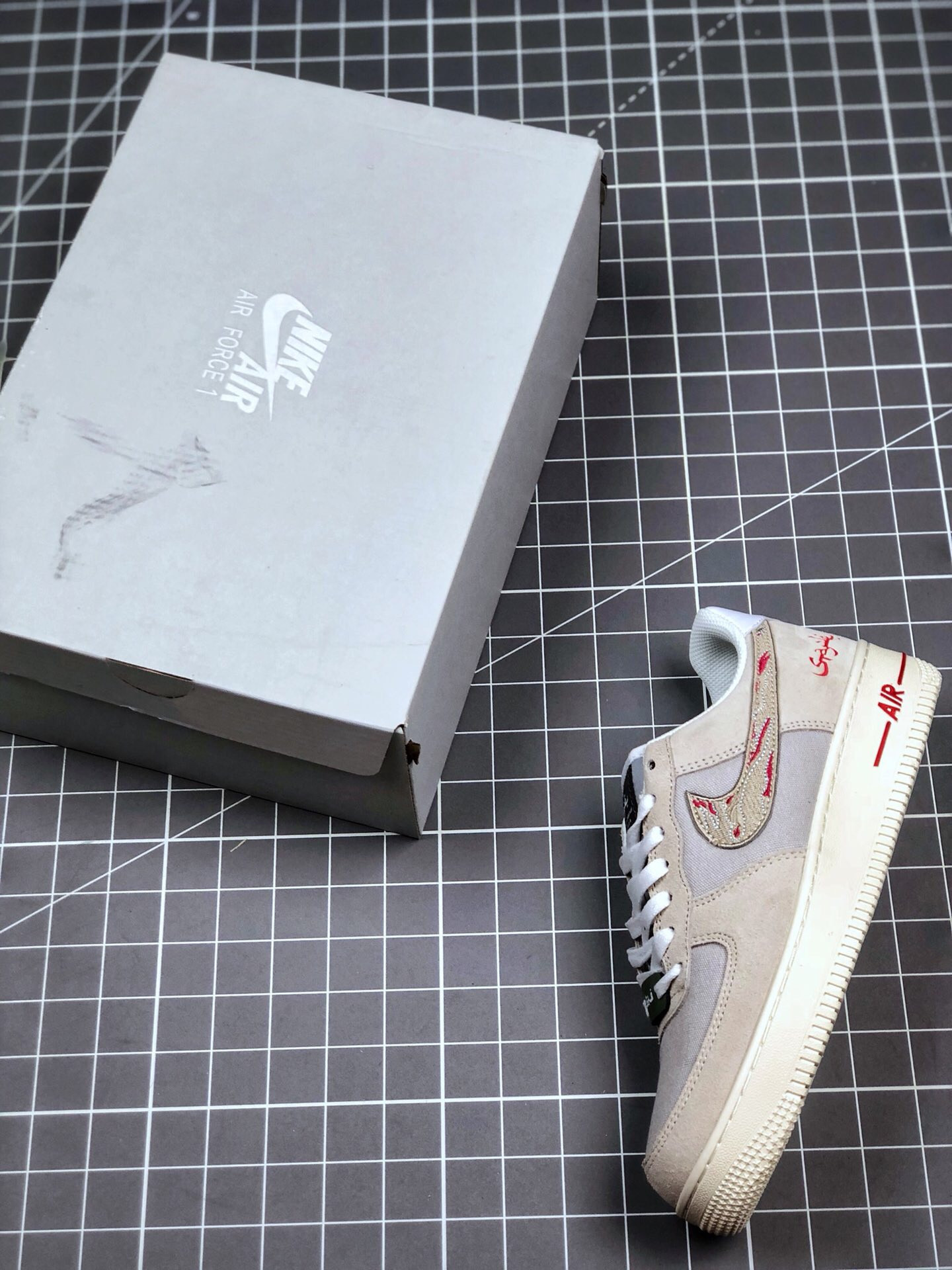 Jeff Staple x SBTG Nike Air Force 1 Low “Pigeon Fury” On Sale