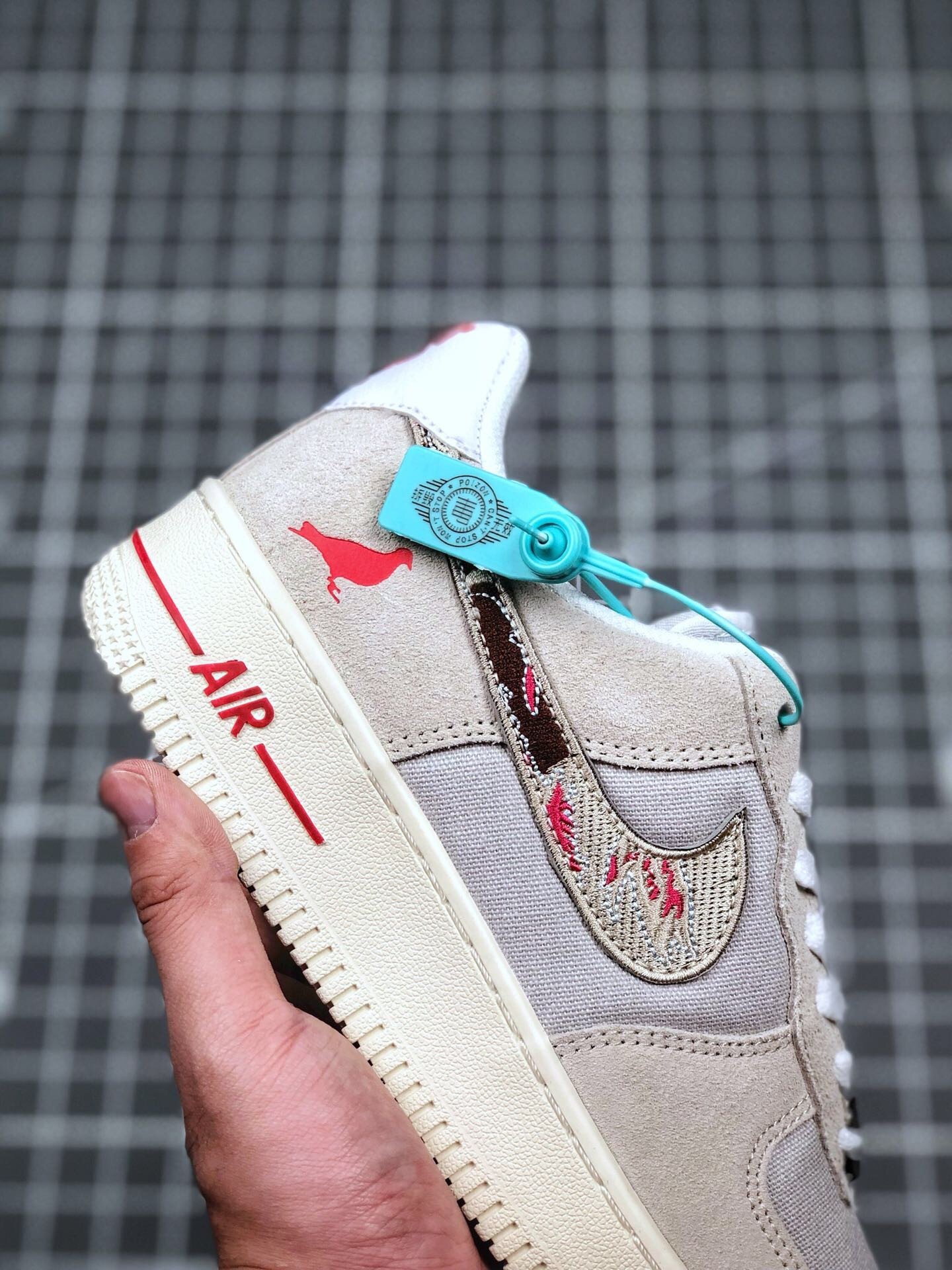 Jeff Staple x SBTG Nike Air Force 1 Low “Pigeon Fury” On Sale