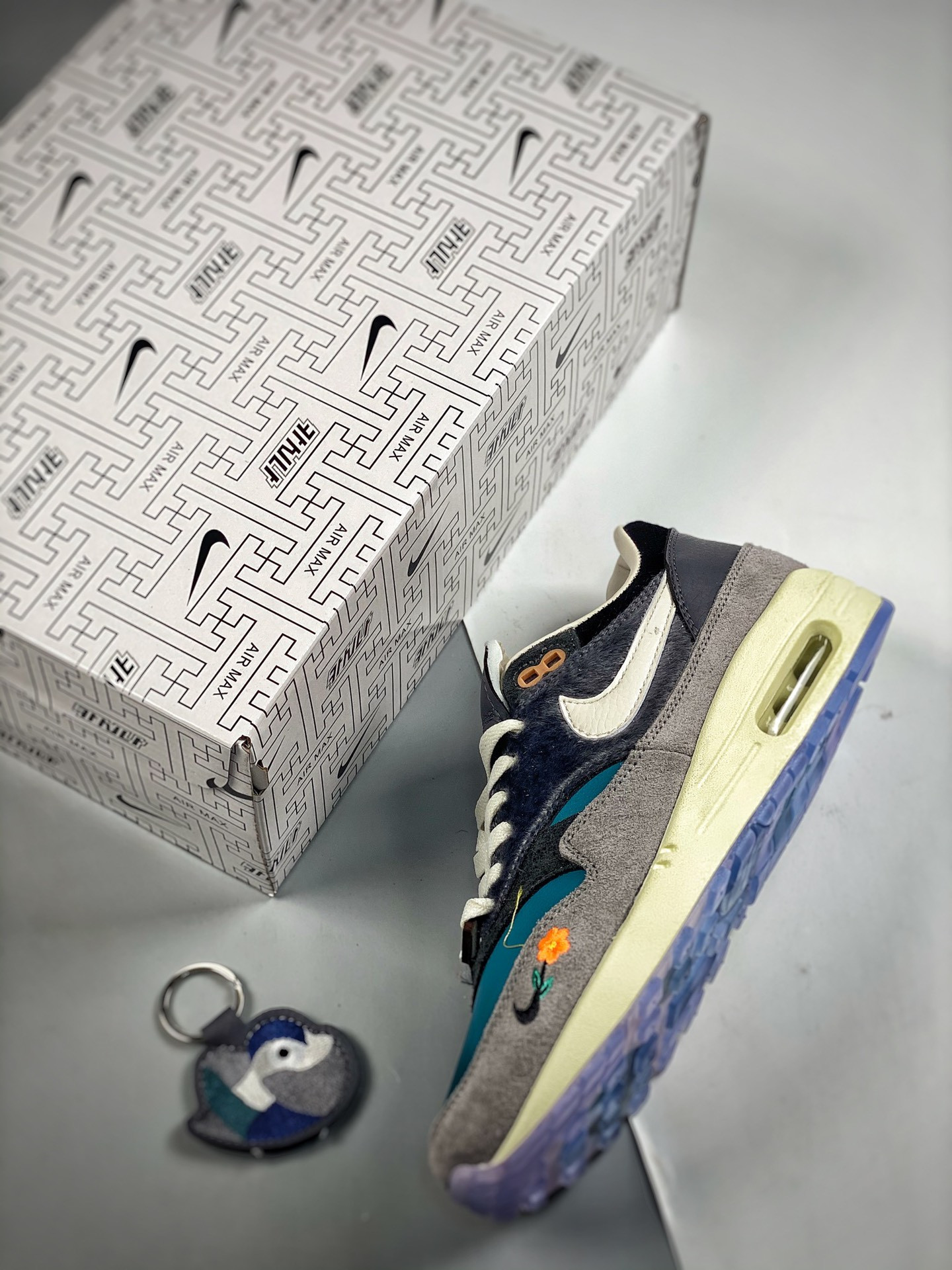Kasina X Nike Air Max 1 Won-Ang Particle Grey/Dark Teal Green For Sale