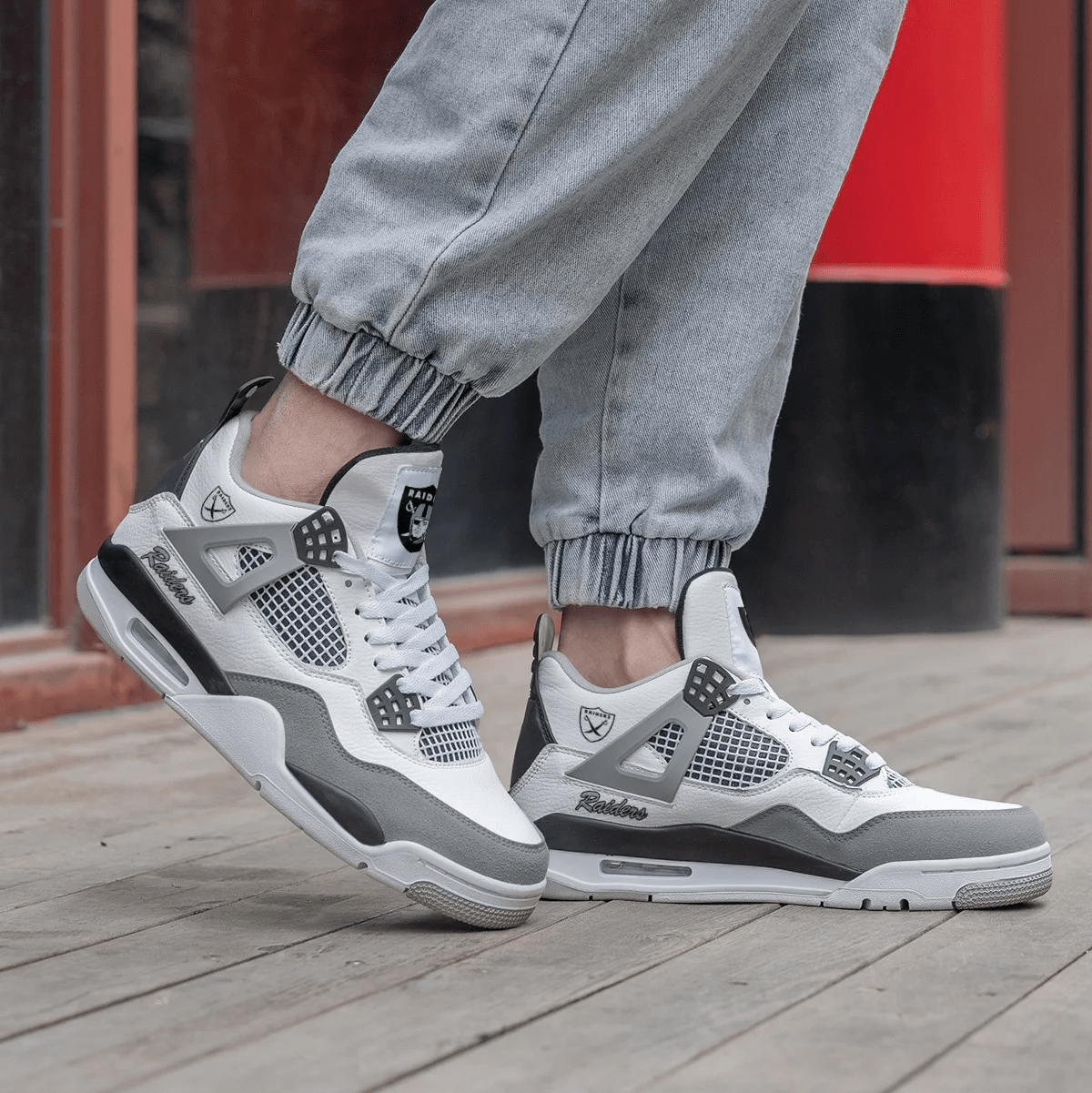 Las Vegas Raiders Air Jordan 4 Sneaker