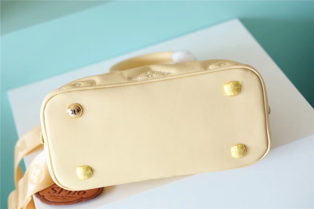 Louis Vuitton Alma BB Banana Yellow For Women, Women’s Handbags, Shoulder And Crossbody Bags 9.6in/25cm