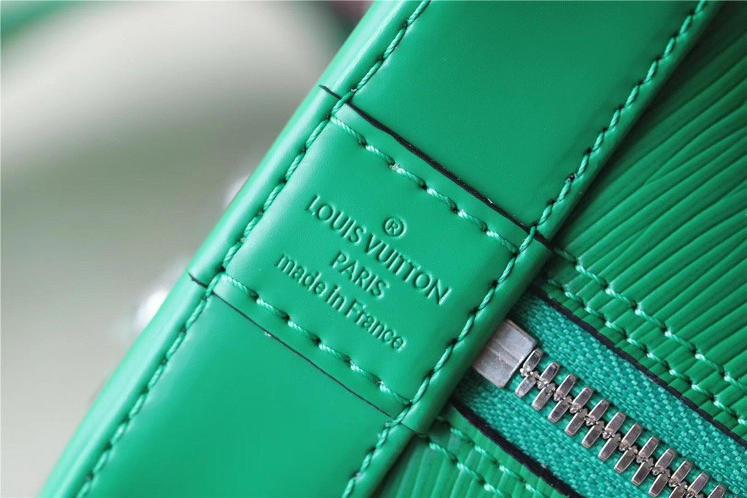 Louis Vuitton Alma BB Epi Green For Women, Women’s Handbags, Shoulder And Crossbody Bags 23.5cm/9.3in LV