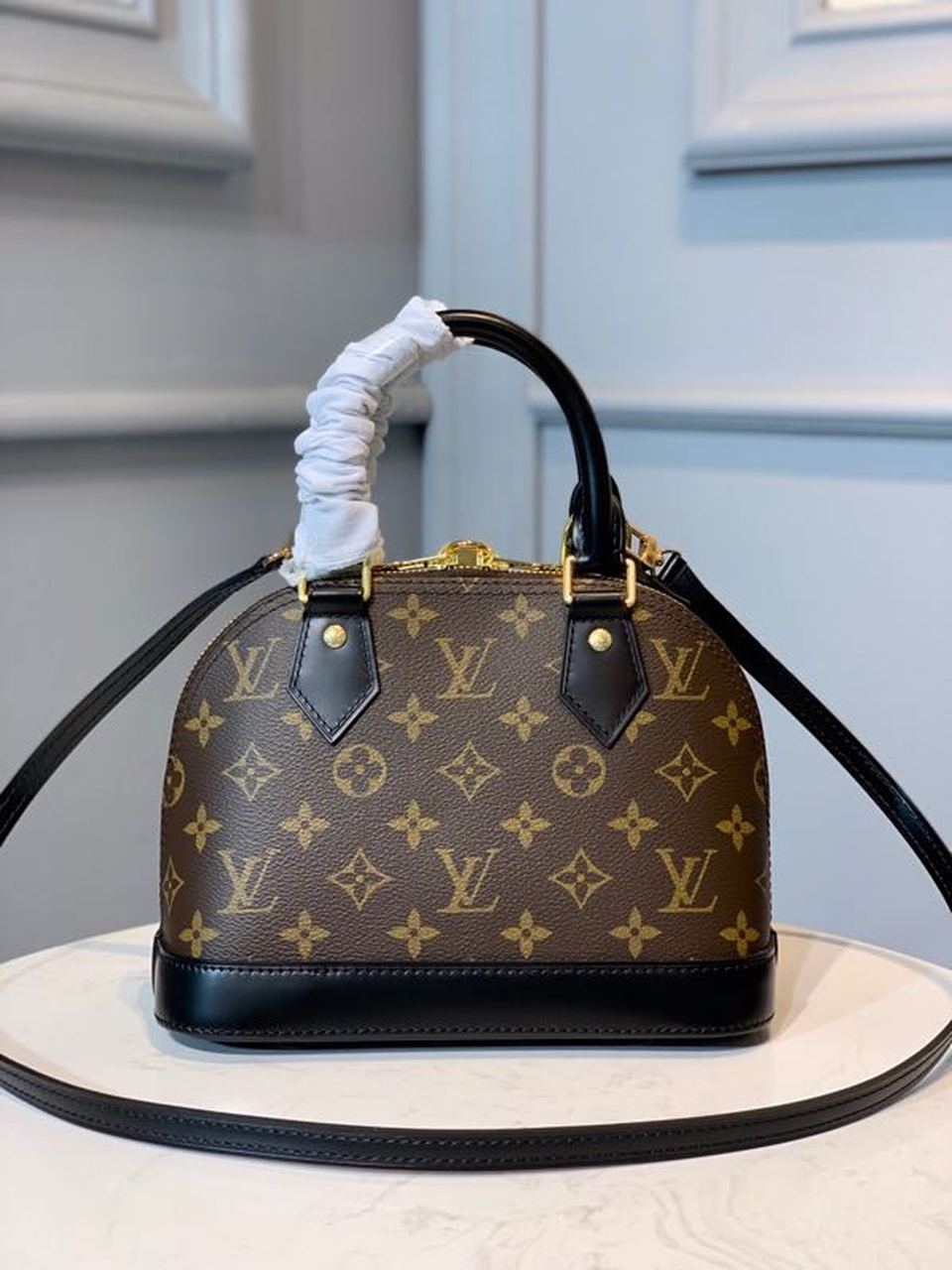 Louis Vuitton Alma BB Monogram Canvas For Women, Women’s Handbags, Shoulder And Crossbody Bags 9.8in/24cm