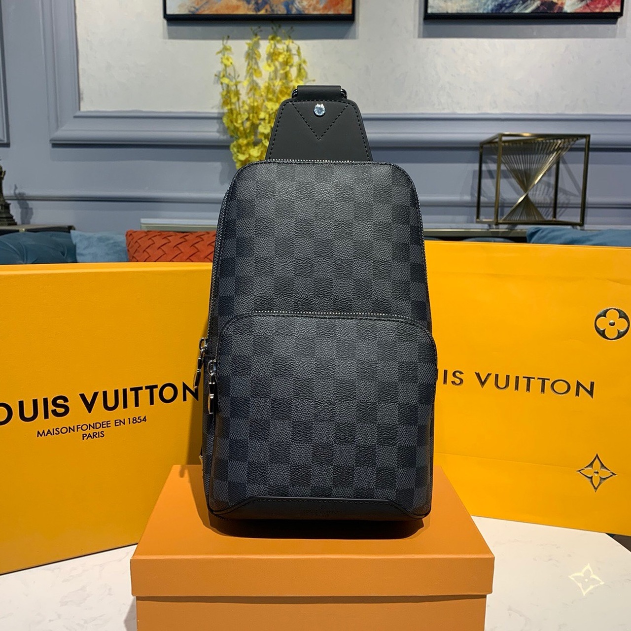 Louis Vuitton Avenue Sling Bag 32cm Damier Graphite Canvas Spring/Summer Collection, Black