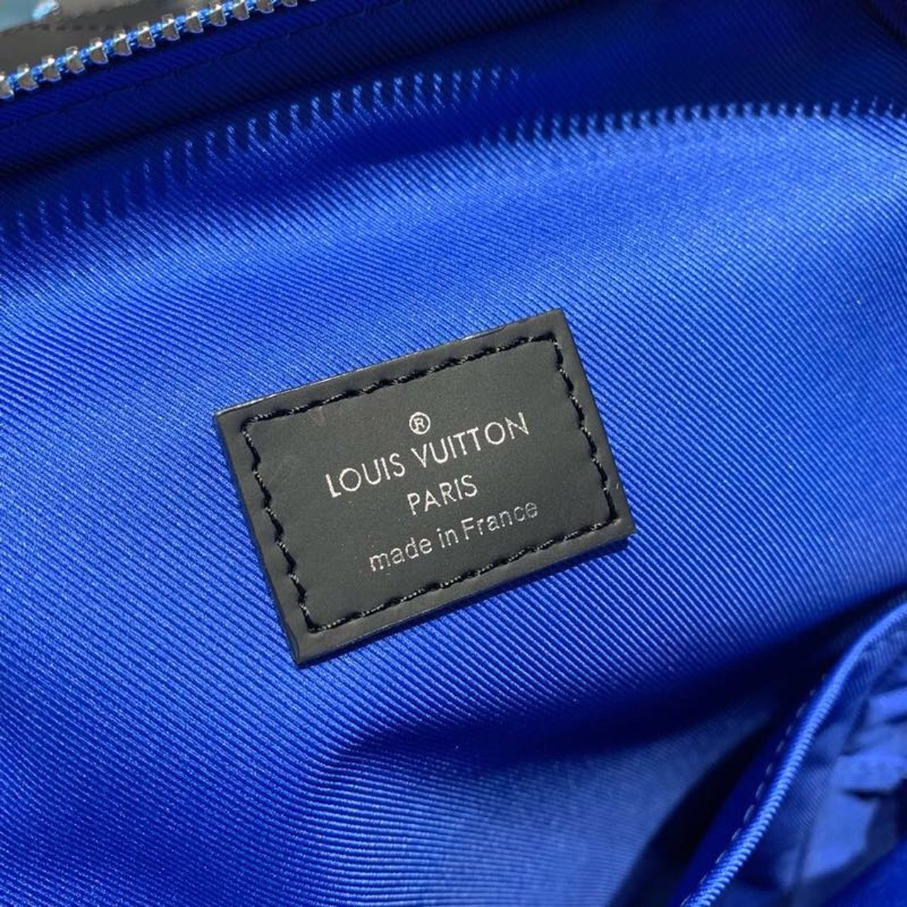Louis Vuitton Avenue Sling Bag Damier Graphite Canvas Blue For Men, Men’s Bags, Crossbody Bags 12.2in/31cm