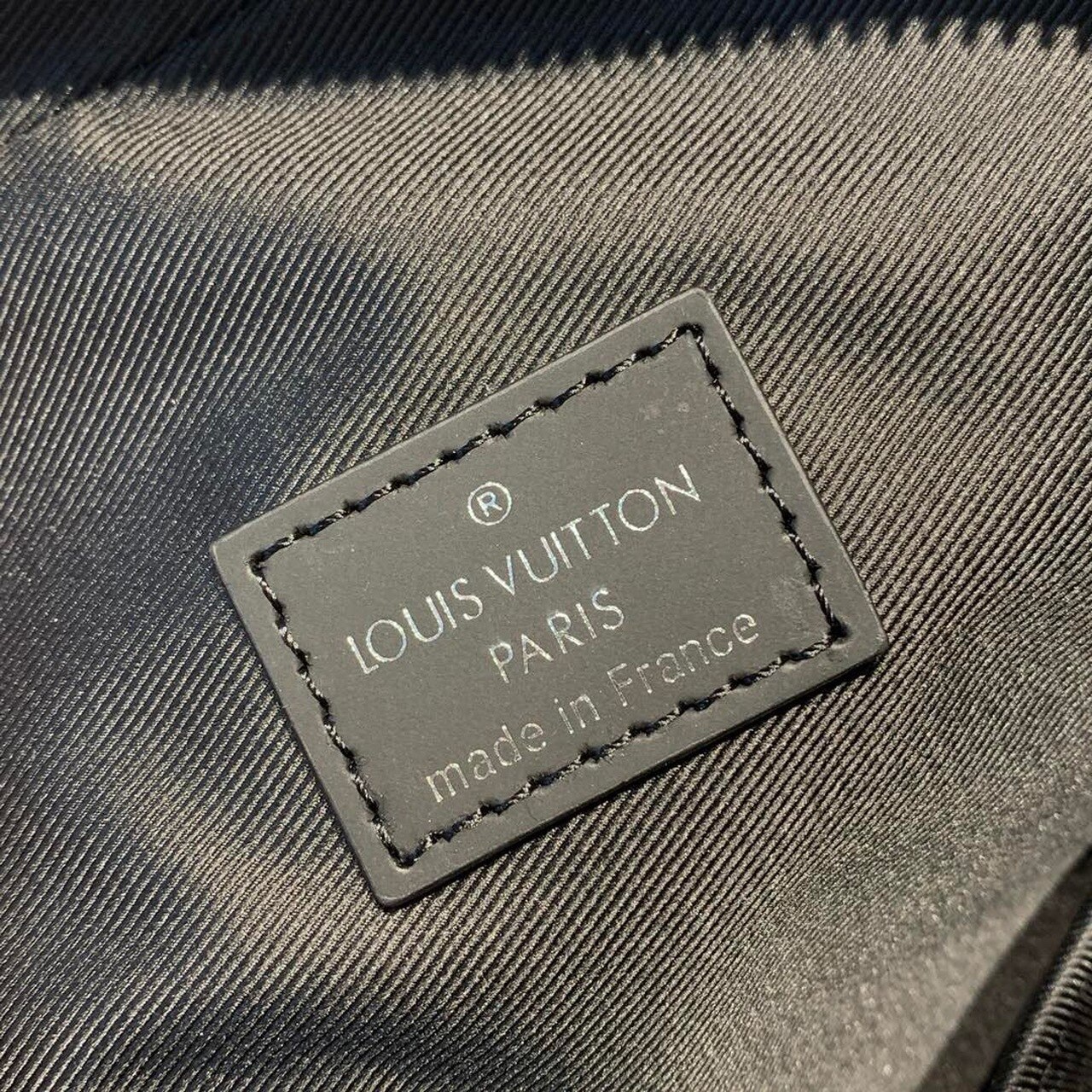 Louis Vuitton Avenue Sling Bag Damier Graphite Canvas For Men, Men’s Bags, Shoulder And Crossbody Bags 12.2in/31cm