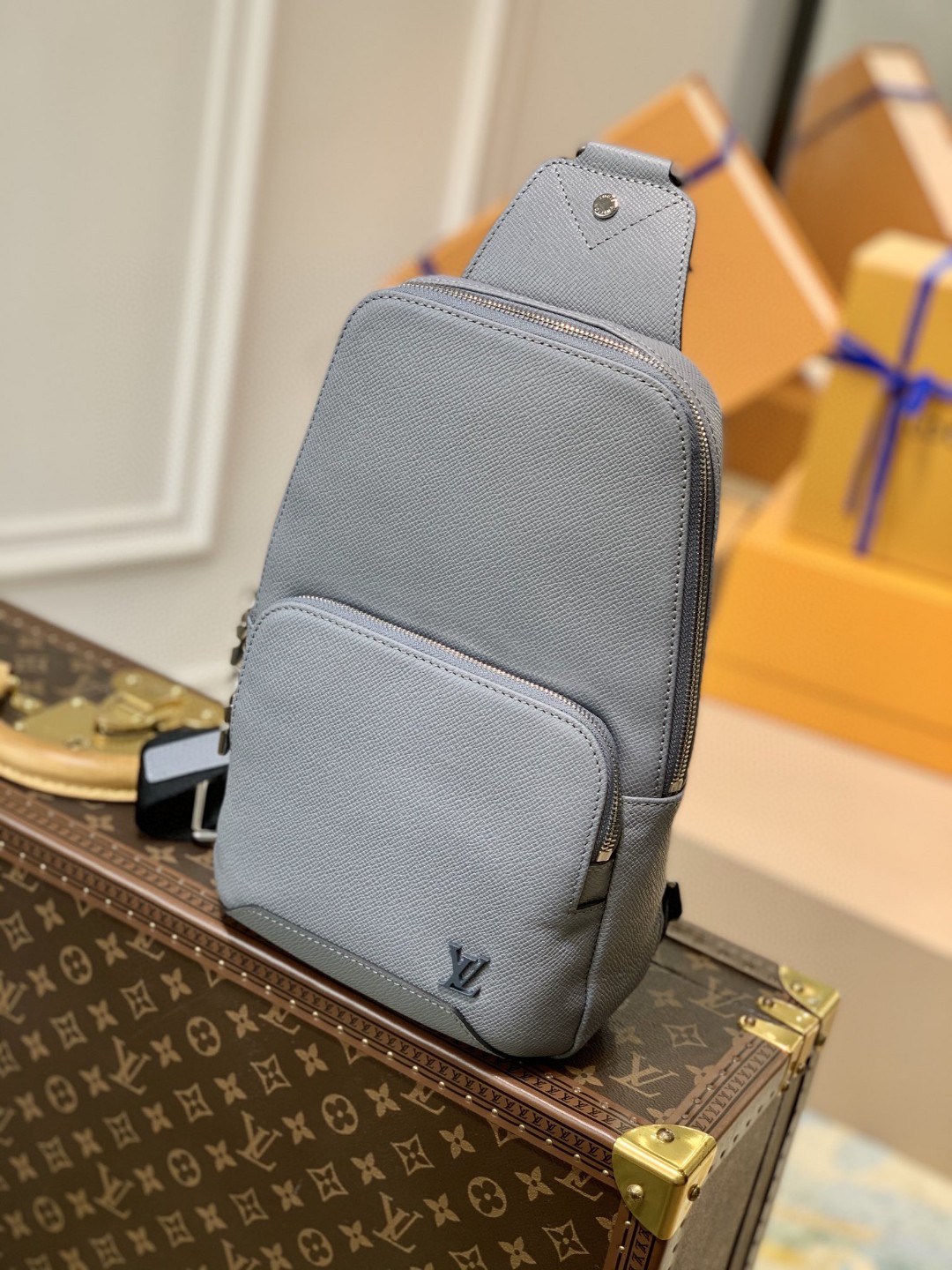 Louis Vuitton Avenue Sling Bag Taiga Grey For Men, Men’s Bags, Crossbody Bags 12.2in/31cm