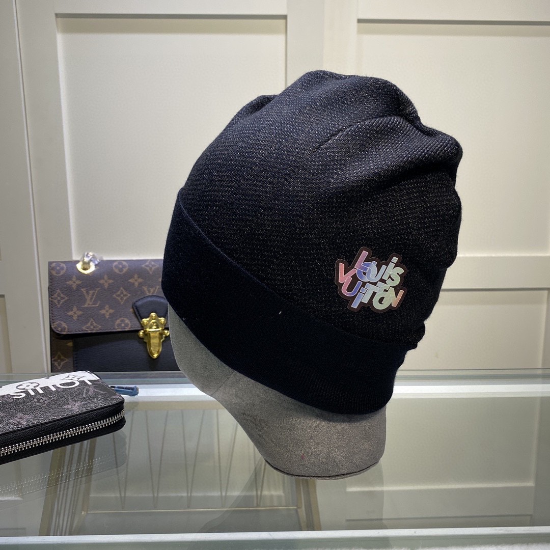 Louis Vuitton Beanie In Black LV Headwear
