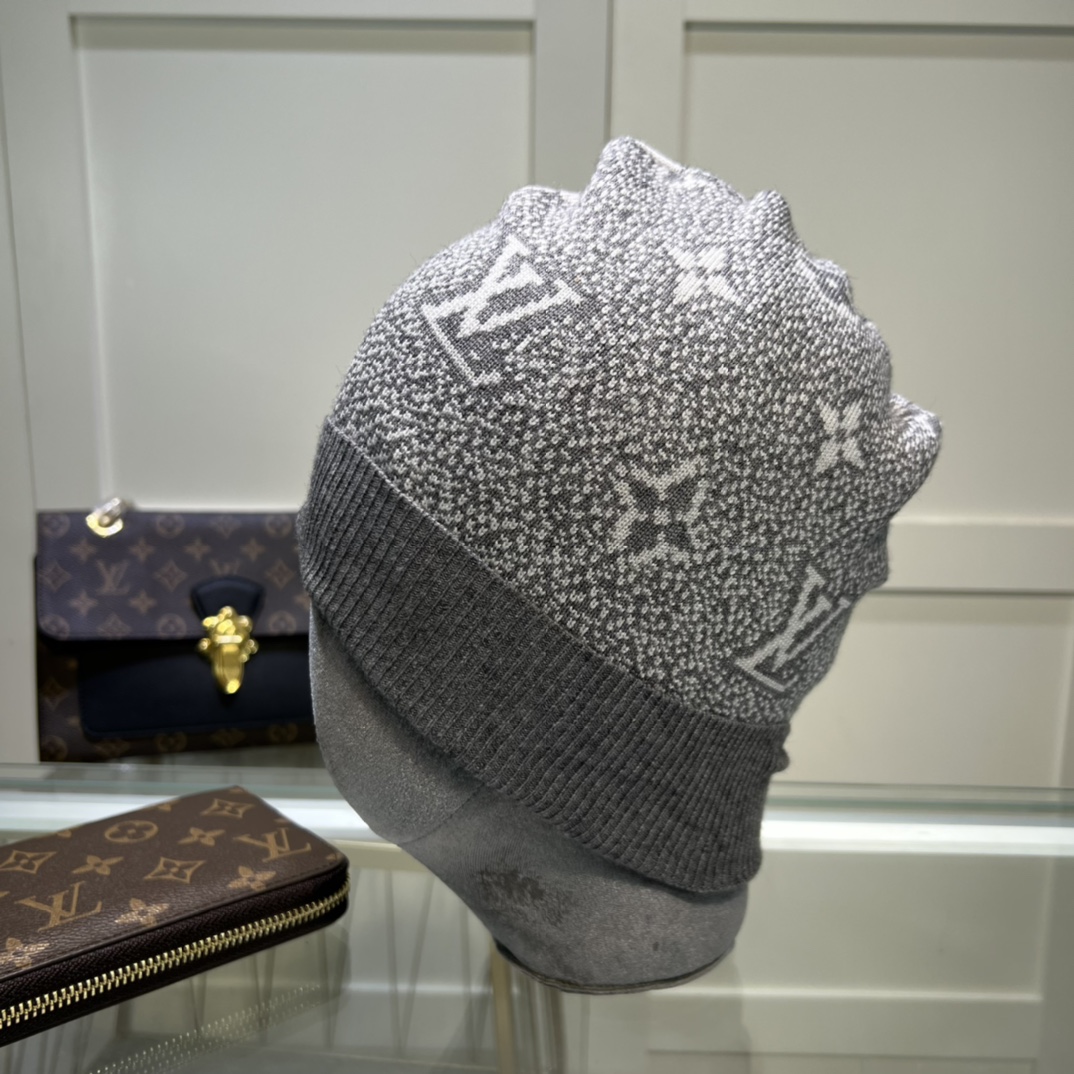Louis Vuitton Beanie In Grey LV Headwear