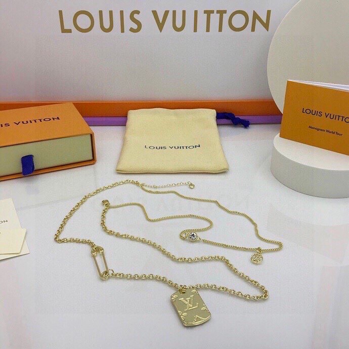 Louis Vuitton Big Tag LV Necklace Gold Tone For Women
