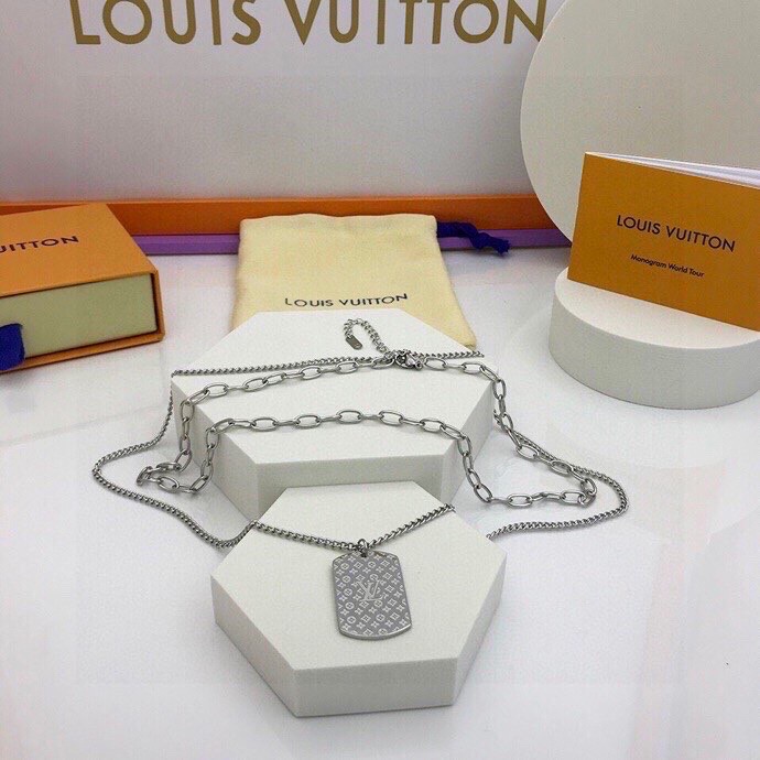 Louis Vuitton Big Tag LV Necklace Silver Tone For Women