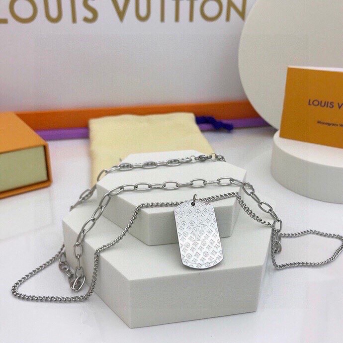 Louis Vuitton Big Tag LV Necklace Silver Tone For Women