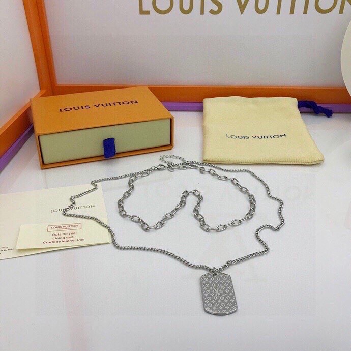 Louis Vuitton Big Tag LV Necklace Silver Tone For Women