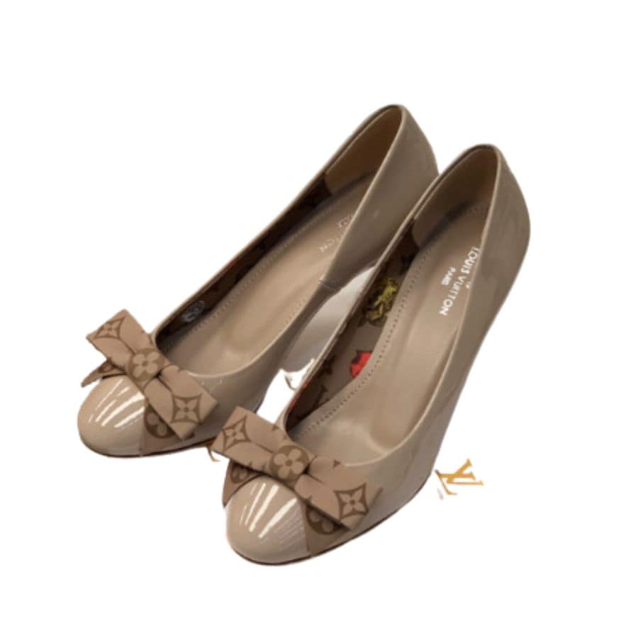 Louis Vuitton Bow LV Pumps Cream For Women