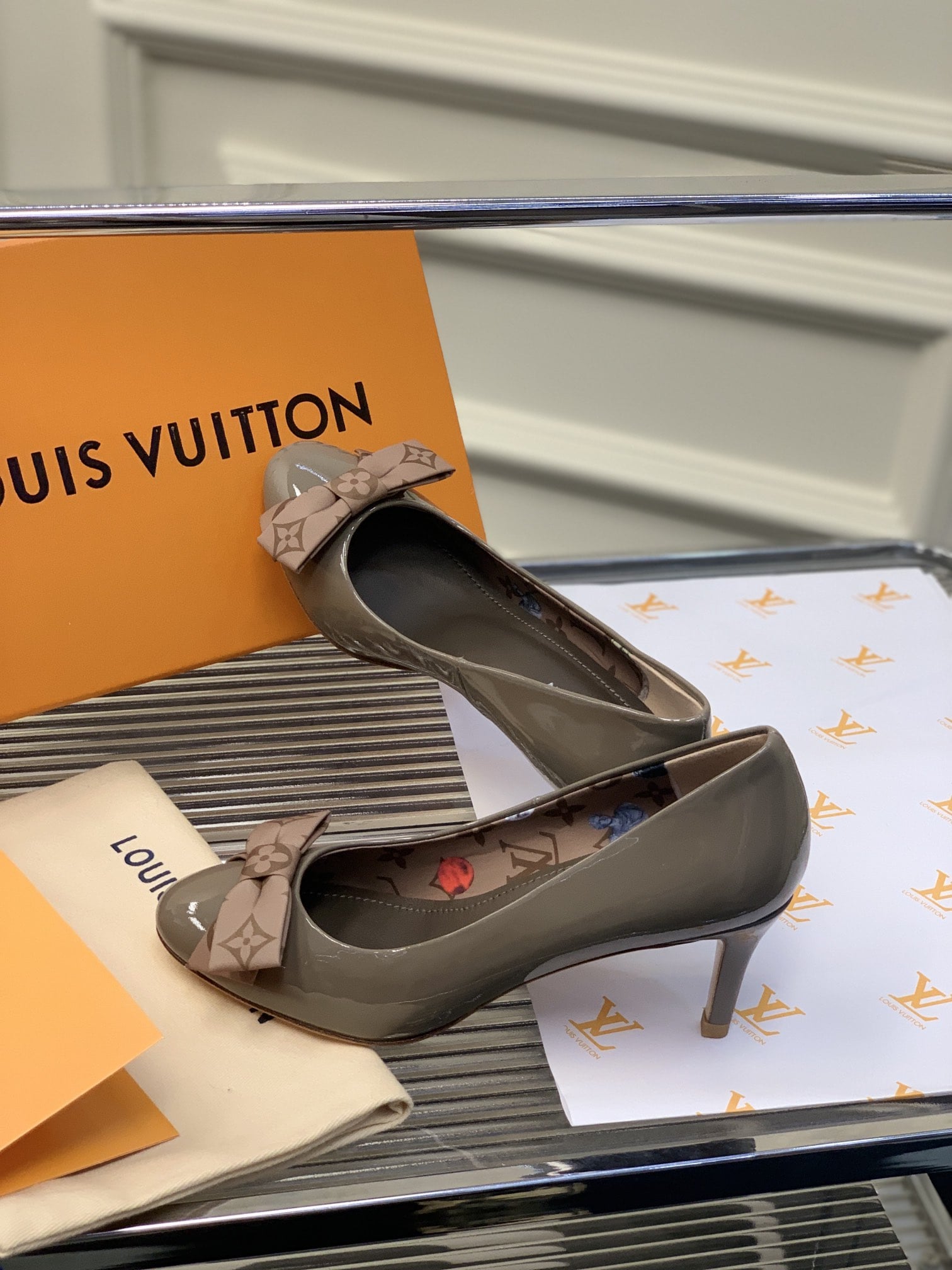 Louis Vuitton Bow LV Pumps Green Khaki For Women