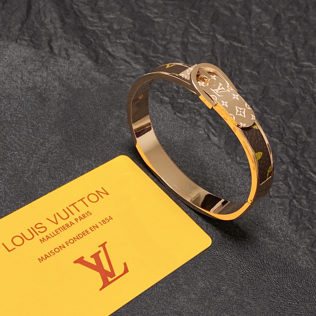 Louis Vuitton Bracelets Gold For Women