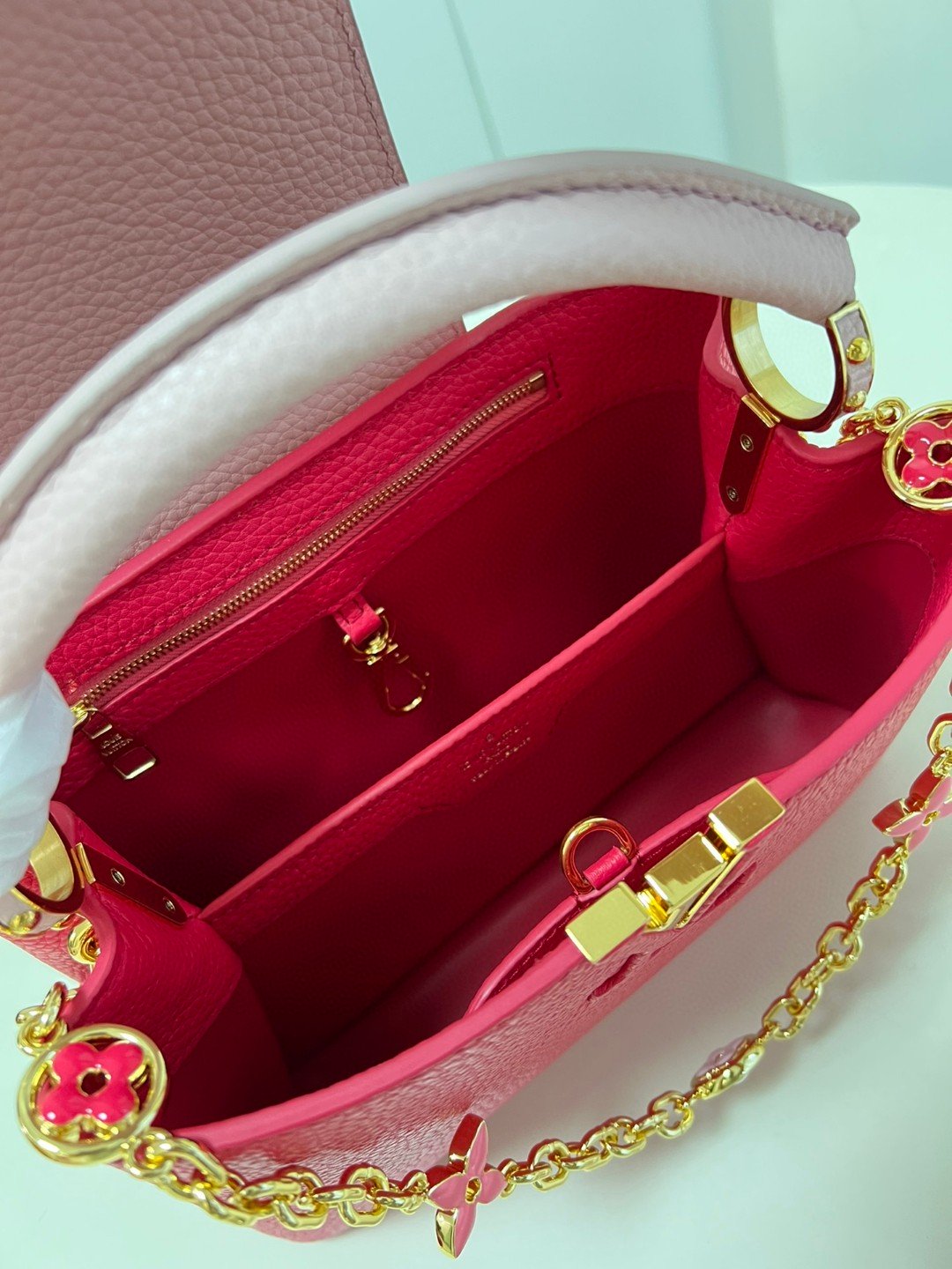 Louis Vuitton Capucines BB Hot Pink For Women, Women’s Handbags, Shoulder Bags And Crossbody Bags 10.6in/27cm LV